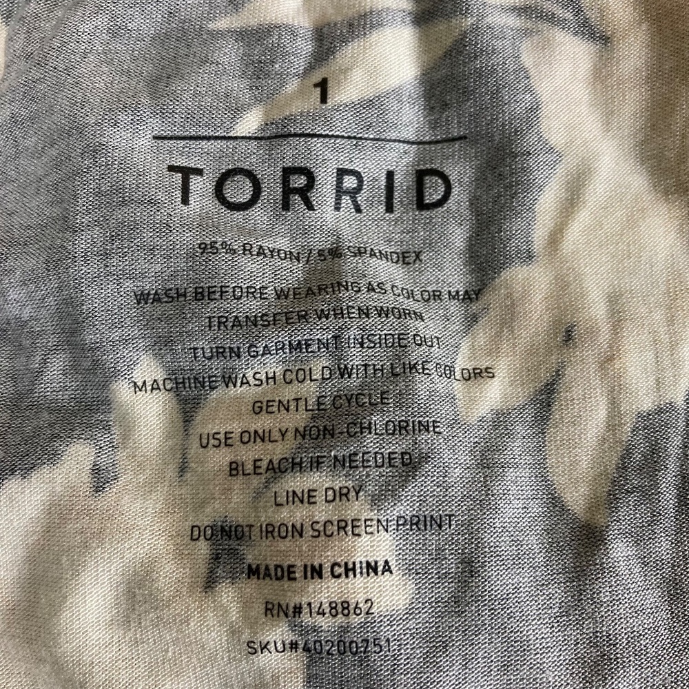 TORRID NWT MAXI SUPER SOFT TIERED DRESS Floral Print Size 1 - Picture 13 of 16